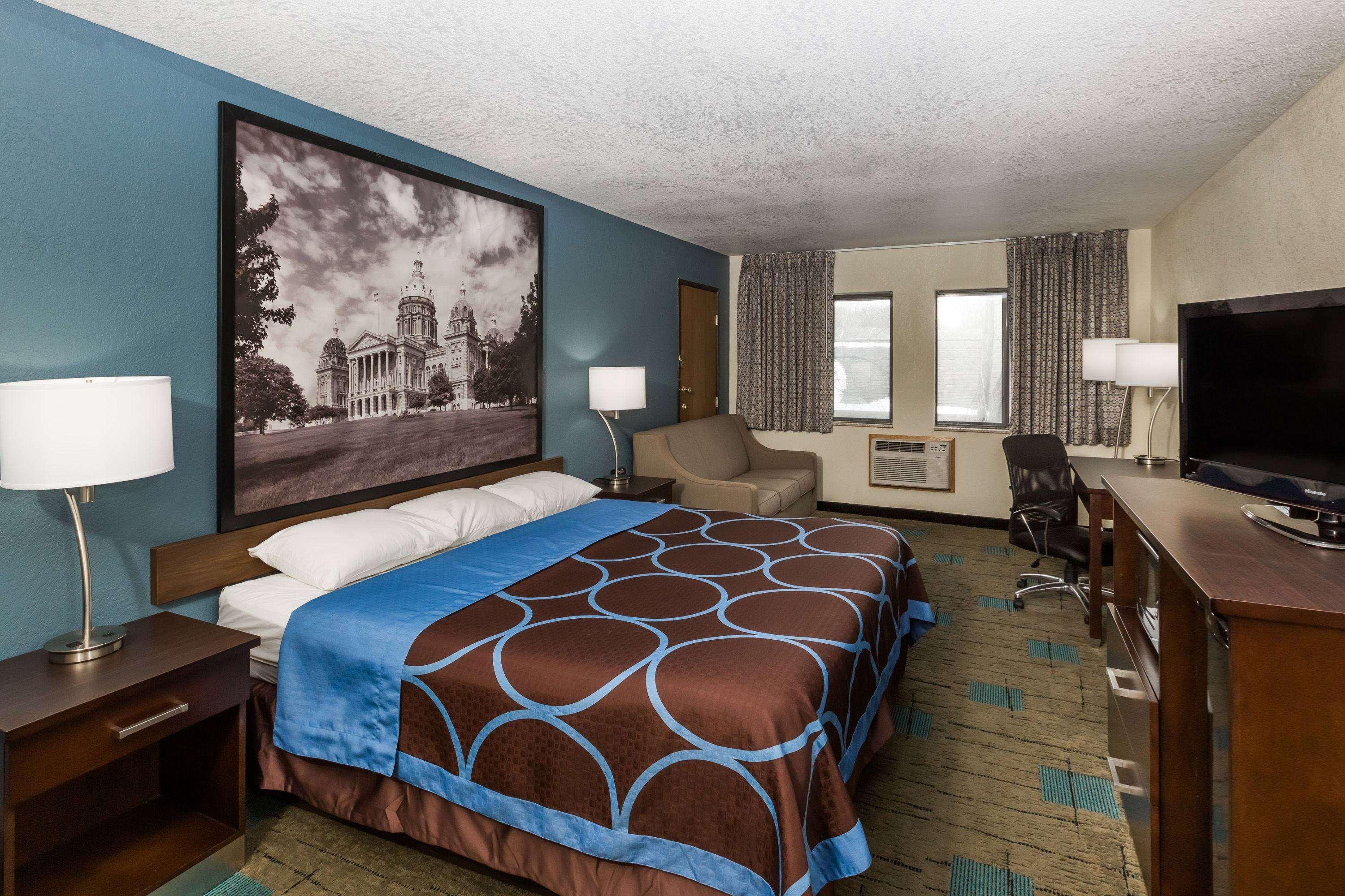 Super 8 By Wyndham Urbandale/Des Moines Area Motel Exterior photo