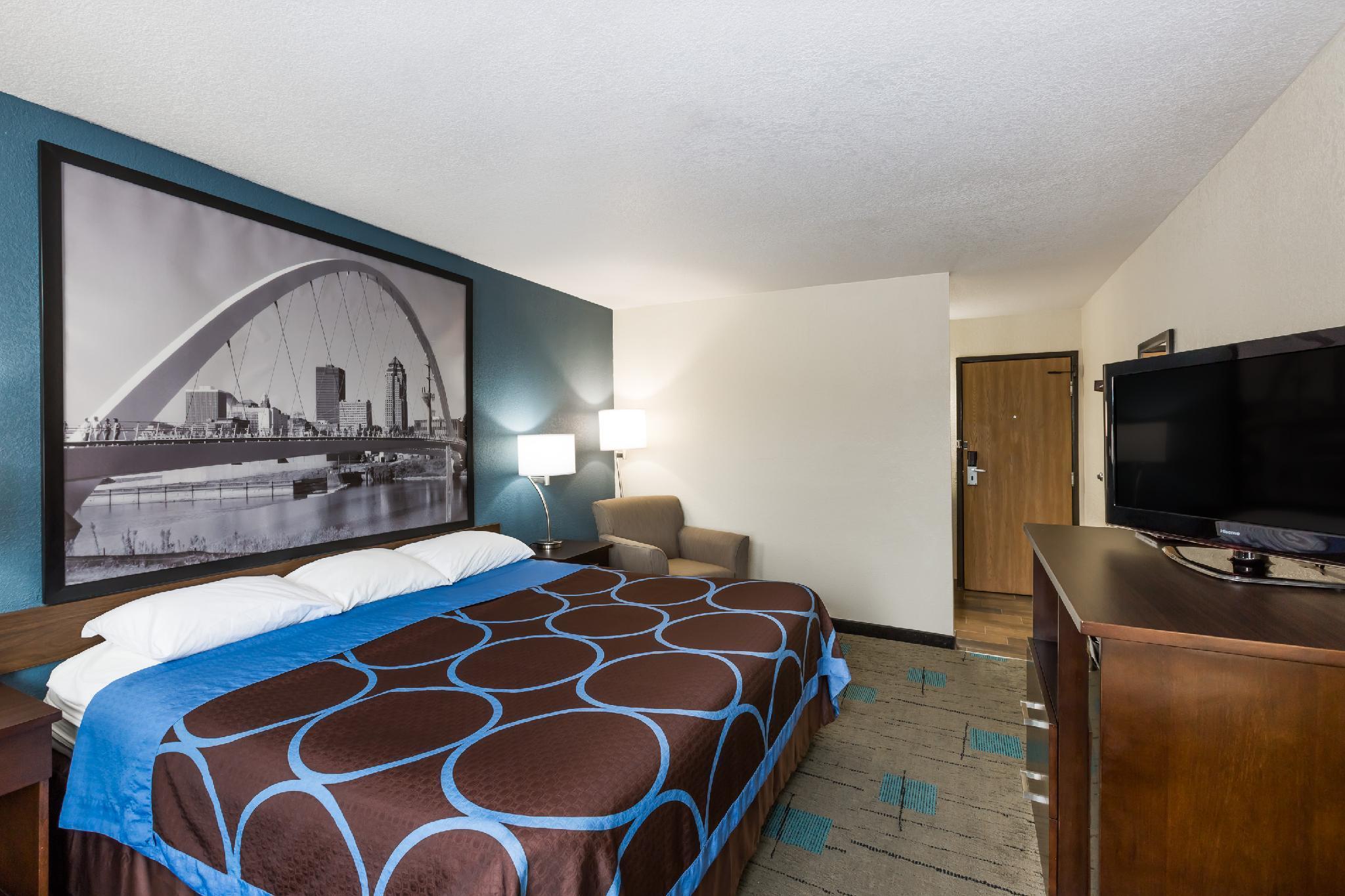 Super 8 By Wyndham Urbandale/Des Moines Area Motel Exterior photo